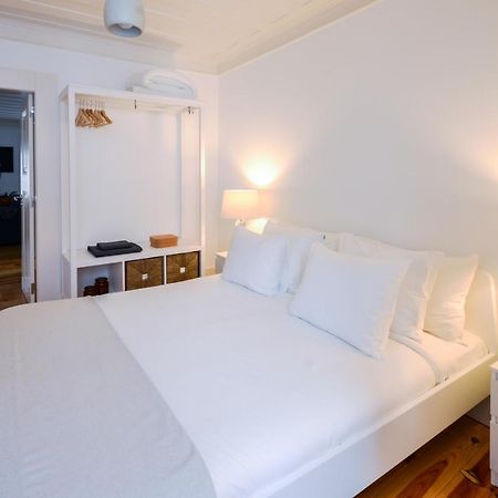Sunny And Stylish Apartment - 11 Min To The Center ลิสบอน ภายนอก รูปภาพ